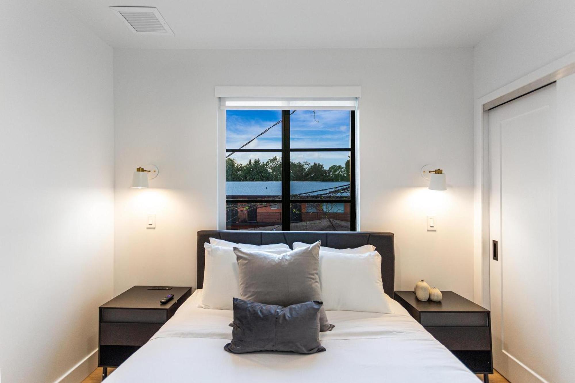 Lux Retreat By Renzzi Apartment Маями Екстериор снимка