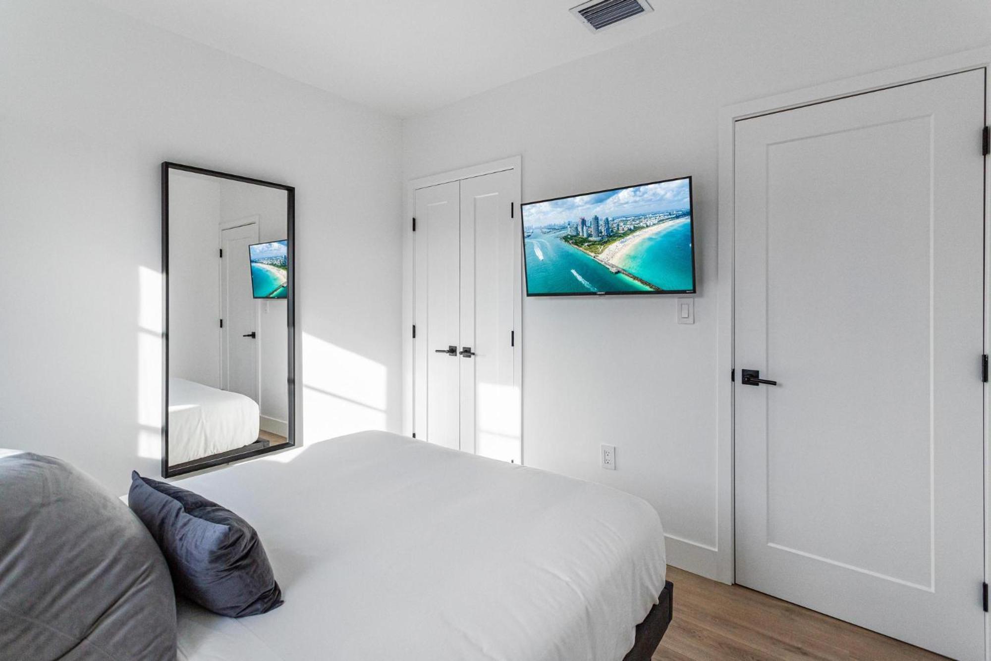Lux Retreat By Renzzi Apartment Маями Екстериор снимка