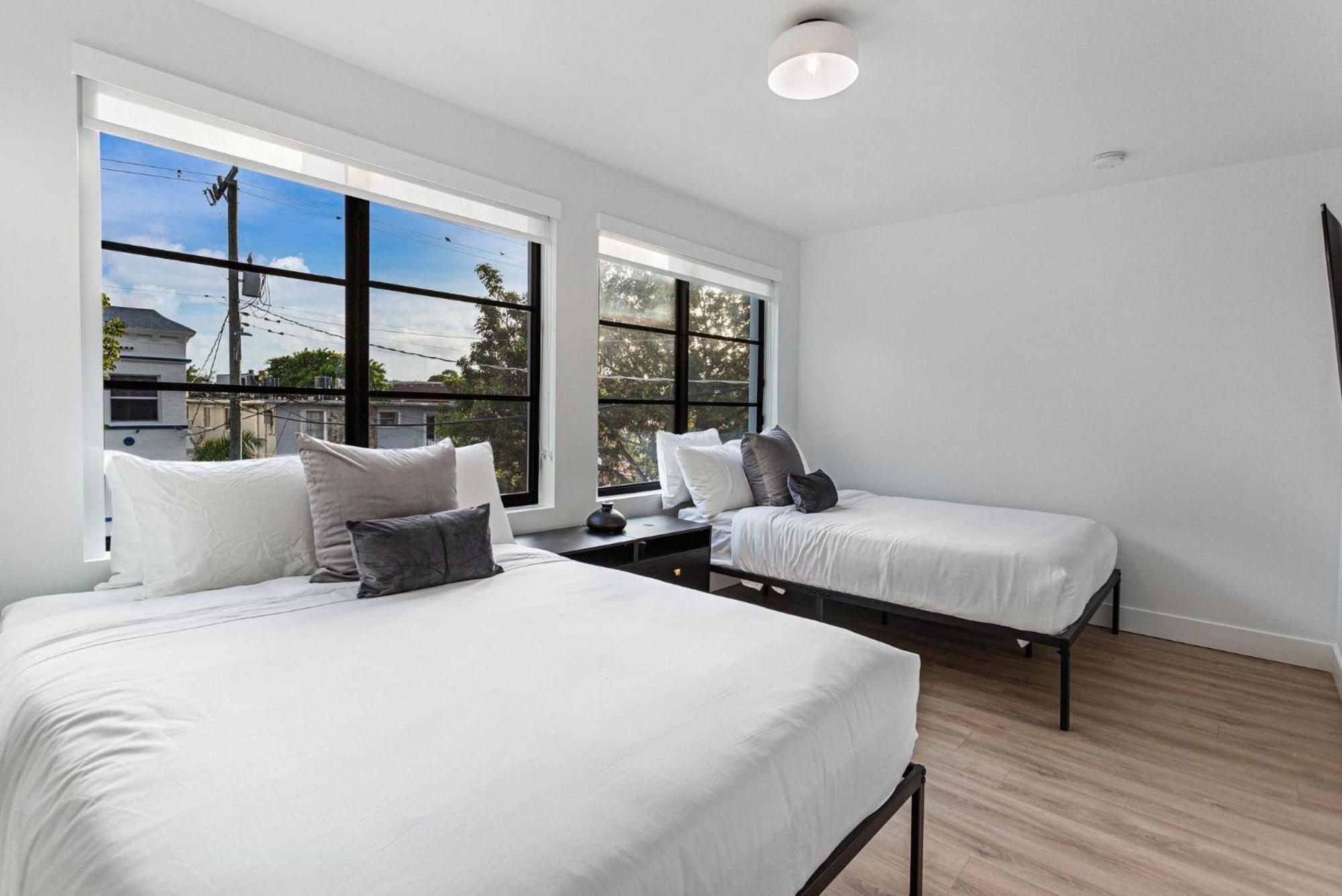 Lux Retreat By Renzzi Apartment Маями Екстериор снимка