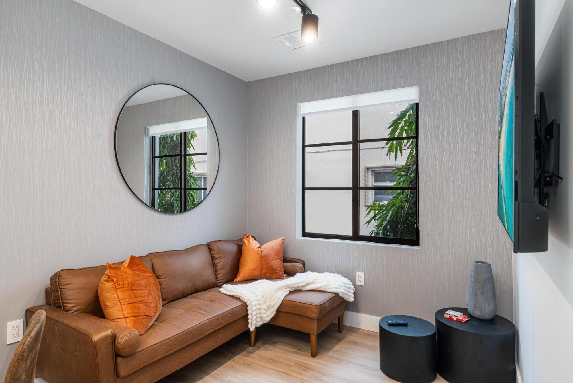 Lux Retreat By Renzzi Apartment Маями Екстериор снимка