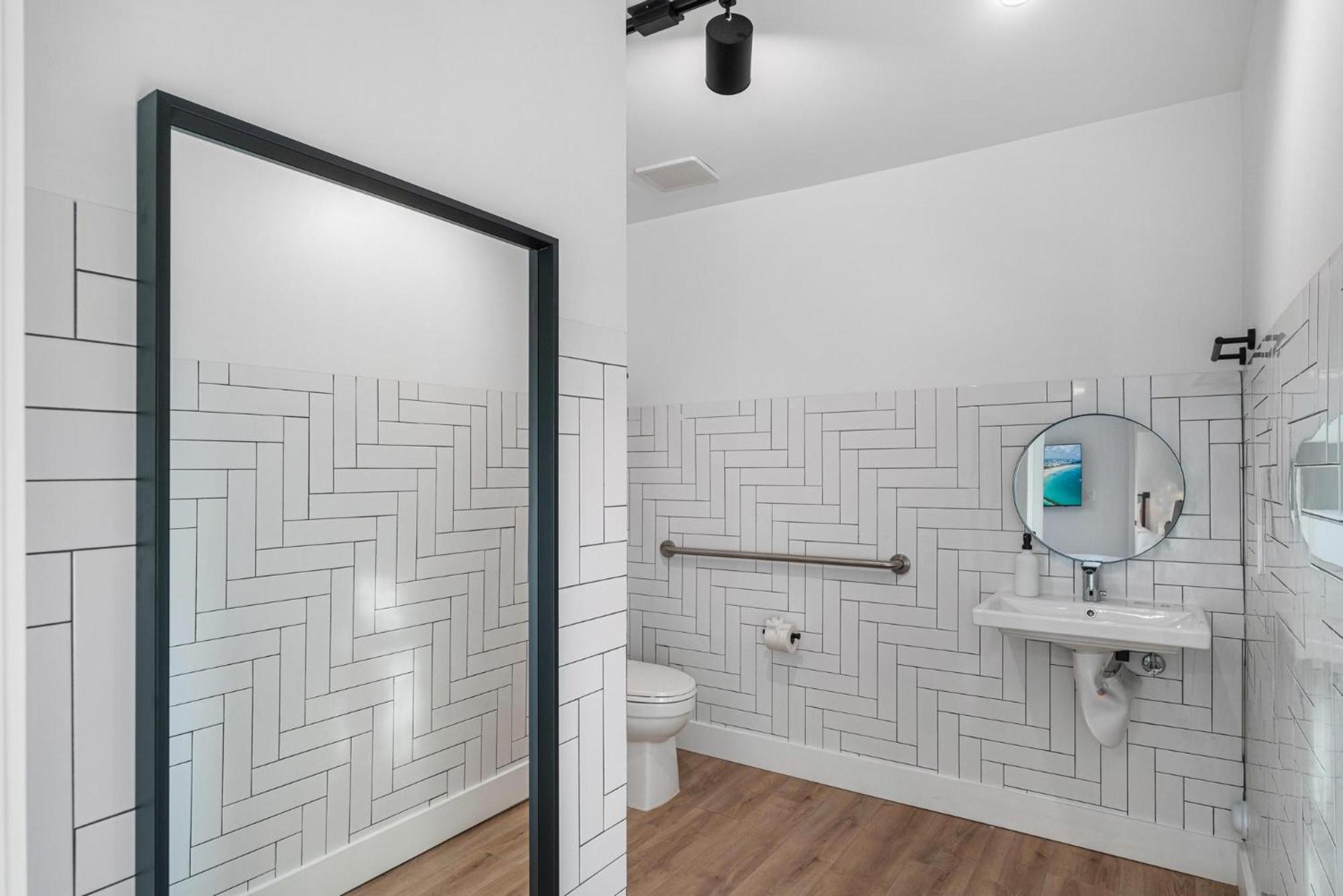 Lux Retreat By Renzzi Apartment Маями Екстериор снимка